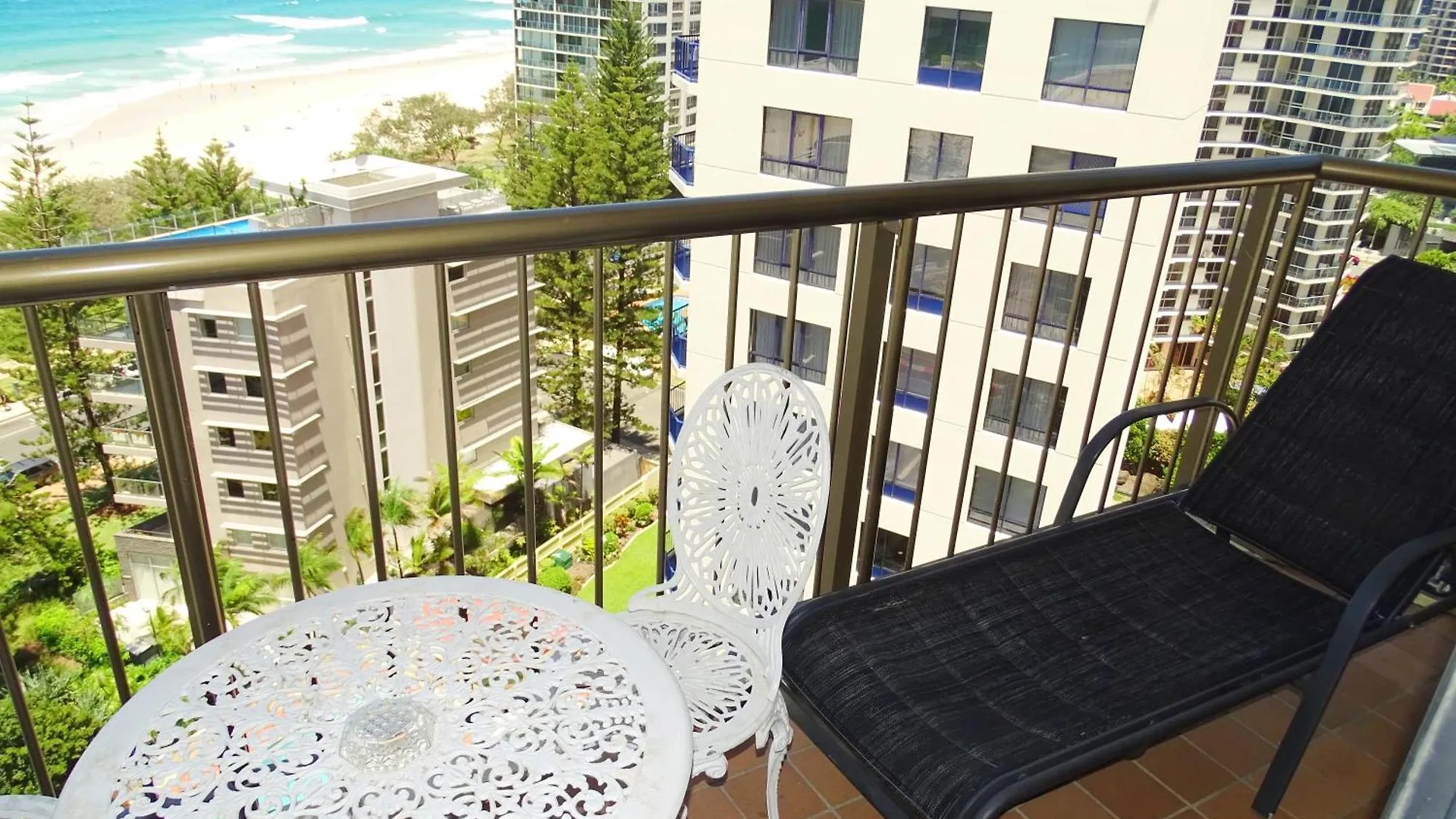 Erika'S Oceanview Holiday Apartments Gold Coast